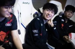 九游体育-包含Karsa迎来十赛季高光表现，公牛球迷沸腾！的词条