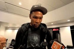 九游-杜兰特重返赛场，持续失利首场状态出色，塞尔维亚队观众沸腾！的简单介绍